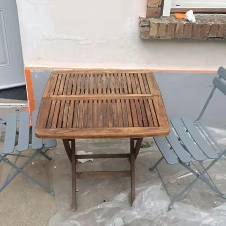 Maison Au Calme Avec Petit Parking, Un Pas De La Gare Дом отдыха