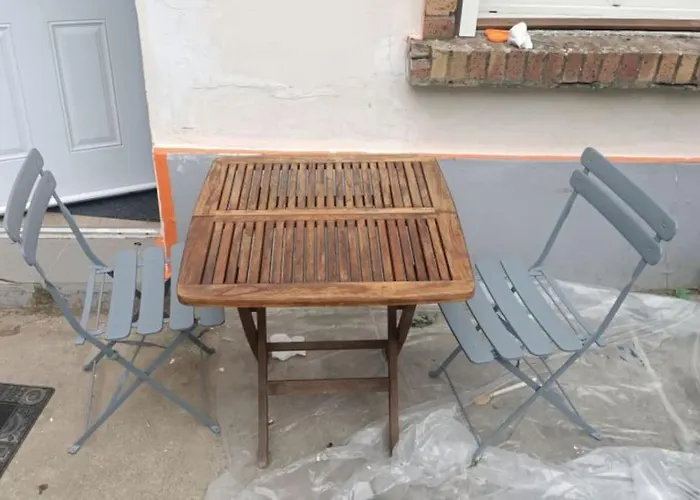 Maison Au Calme Avec Petit Parking, Un Pas De La Gare Дом отдыха